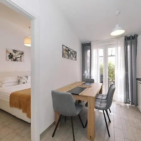Apartment Dalmatia In With Pool, Cleaning Included *