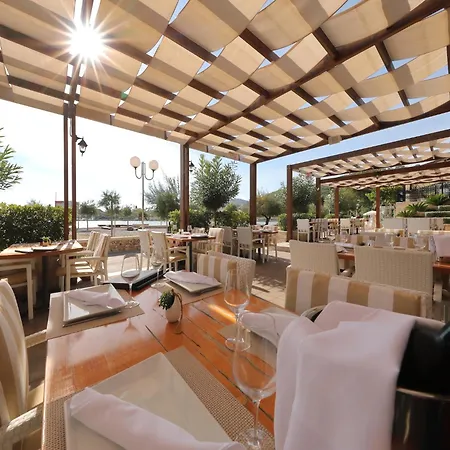 Appartement Dalmatia In With Pool, Cleaning Included