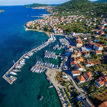 Dalmatia In With Pool, Cleaning Included Apartment Preko